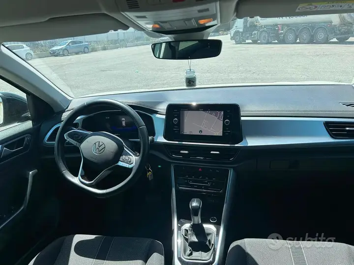 Volkswagen T-Roc 2023 photo 5