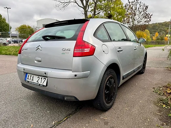 Citroen C4 2009 photo 4