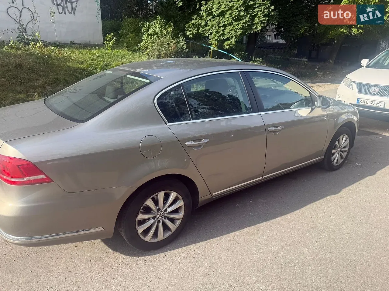 Volkswagen Passat 2012 photo 5