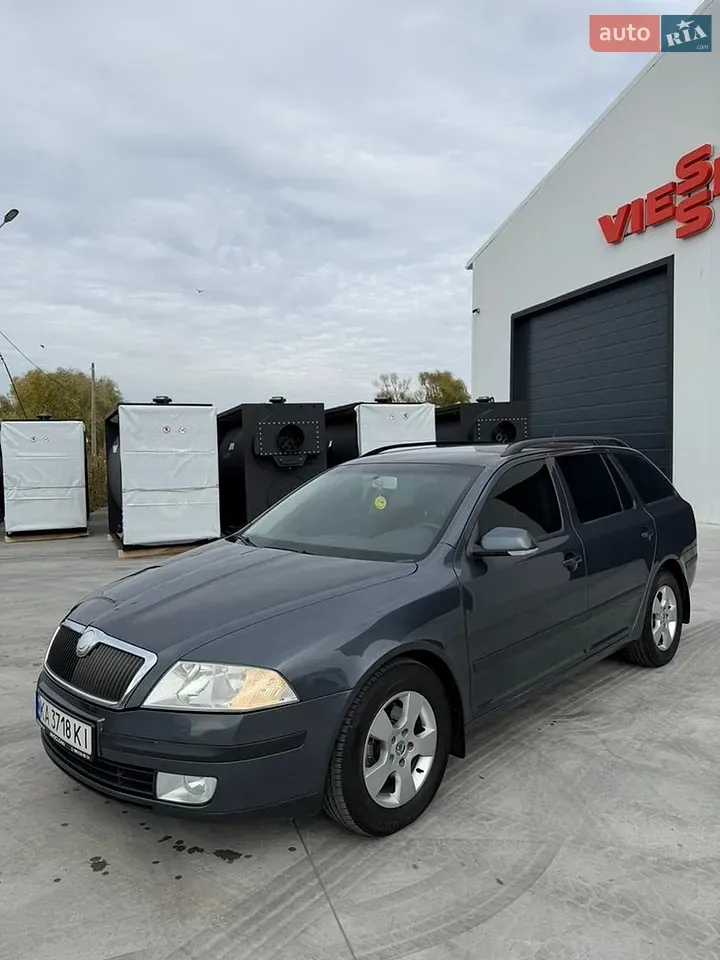 Skoda Octavia 2008 photo 4
