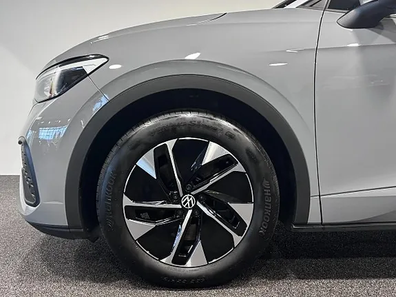 Volkswagen Id.5 2024 photo 2