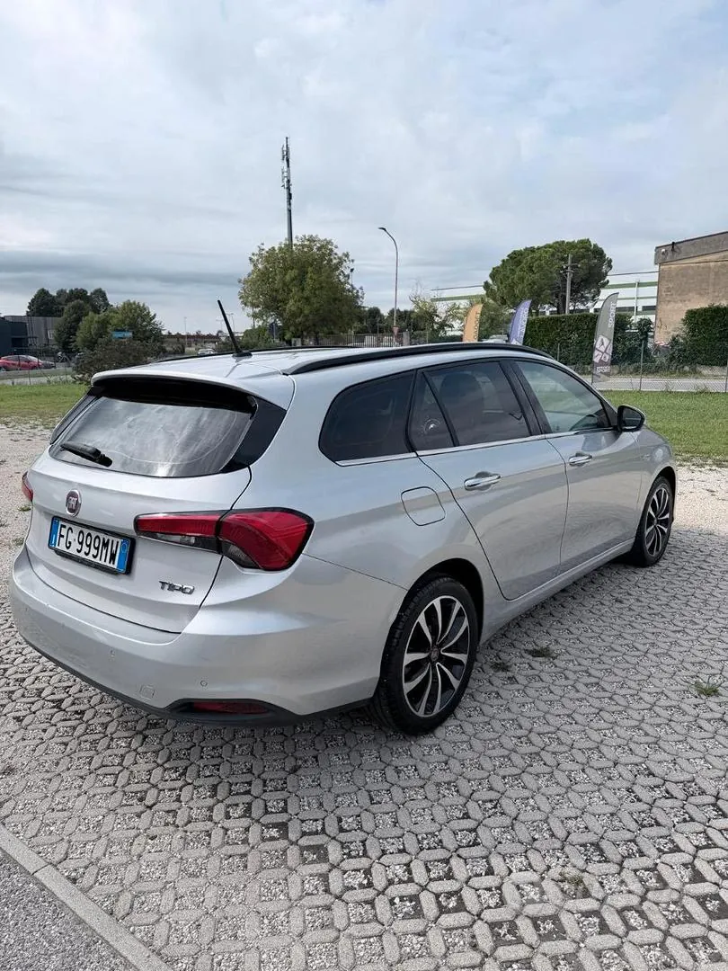 Fiat Tipo 2016 photo 2