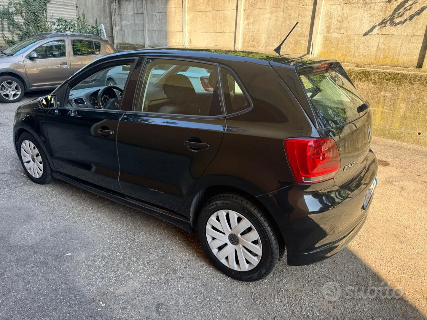 Volkswagen Polo 2012 photo 2