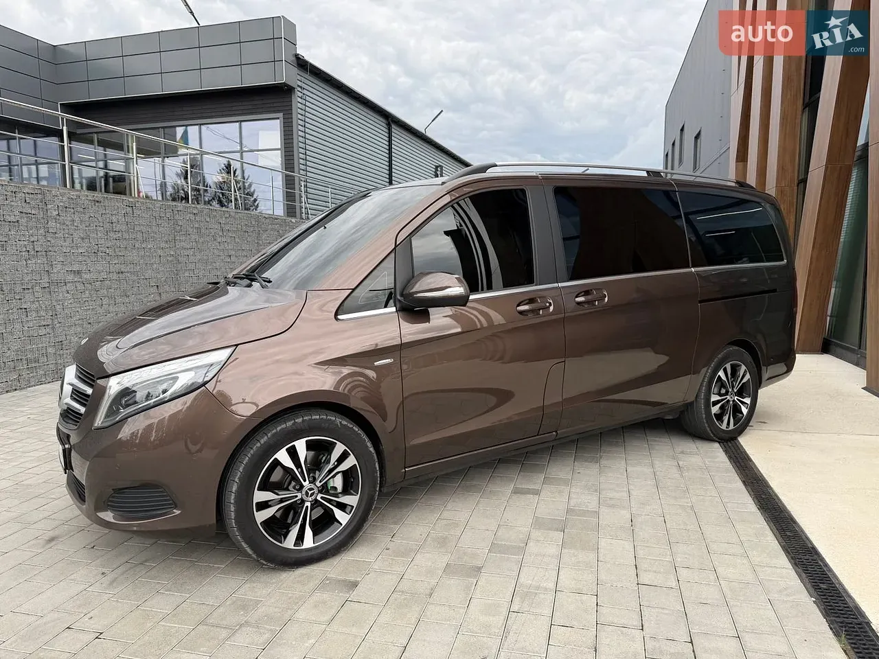 Mercedes-Benz V-Class 2015 photo 3