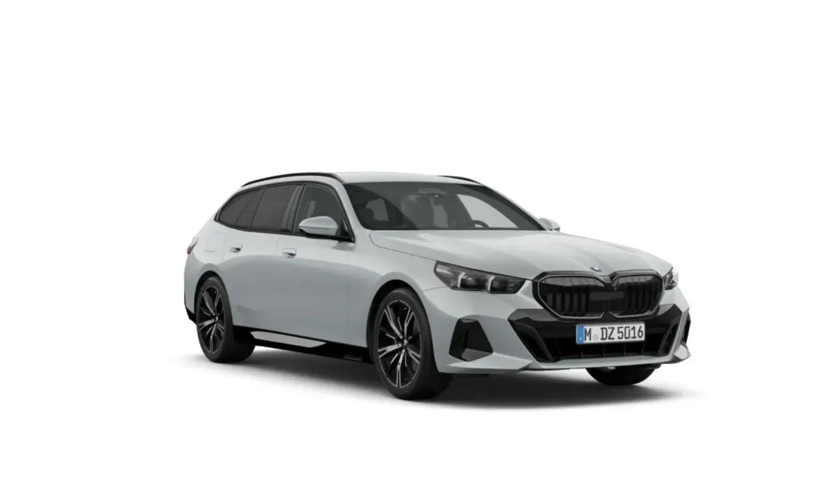 BMW 5 Series photo 3