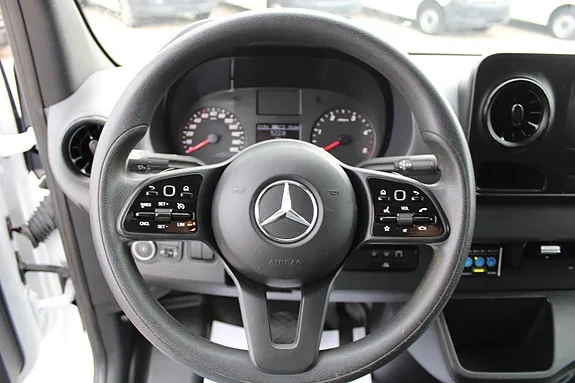 Mercedes-Benz Sprinter 2023 photo 4