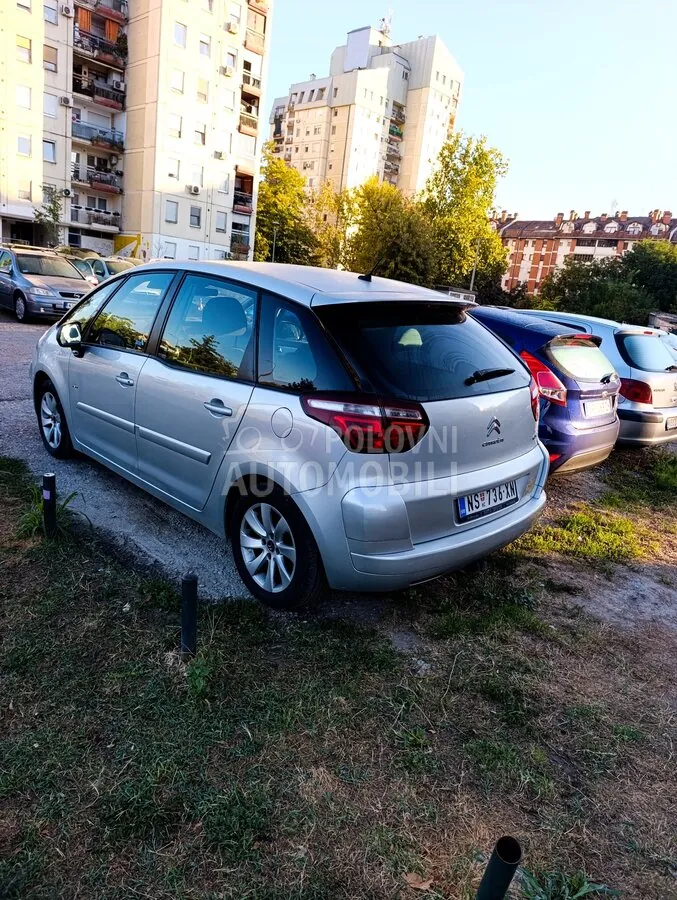 Citroen C4 Picasso 2011 photo 4
