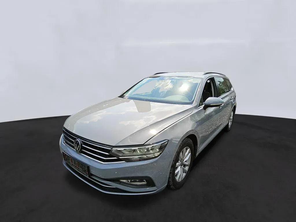 Volkswagen Passat 2023 photo 3