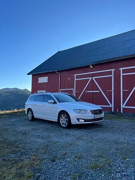 Volvo V70 2016 photo 2