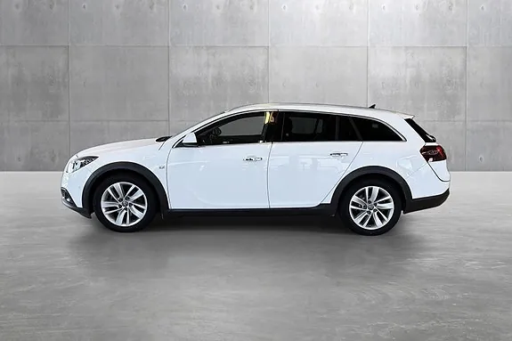 Opel Insignia Country Tourer 2014 photo 2