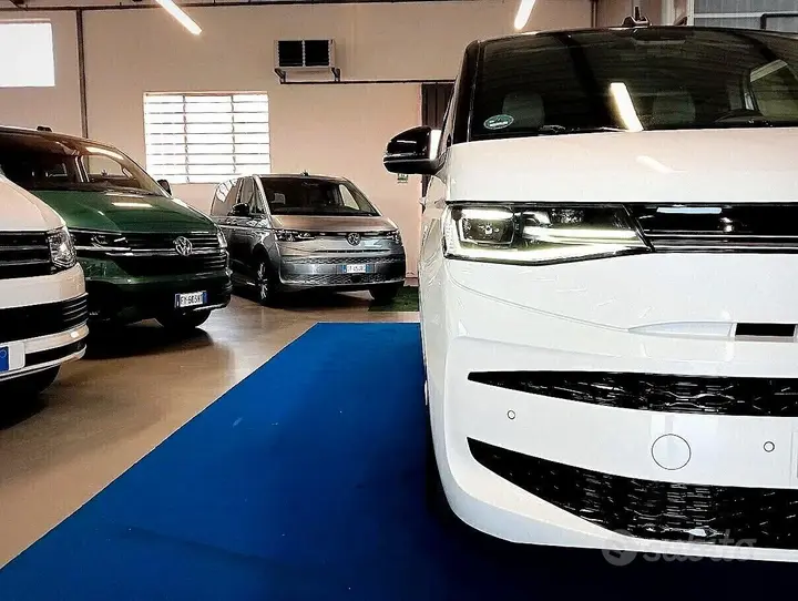 Volkswagen T7 Multivan 2023 photo 5