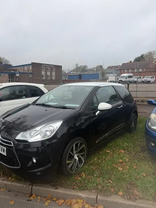 DS Automobiles Ds 3 2015 photo 2