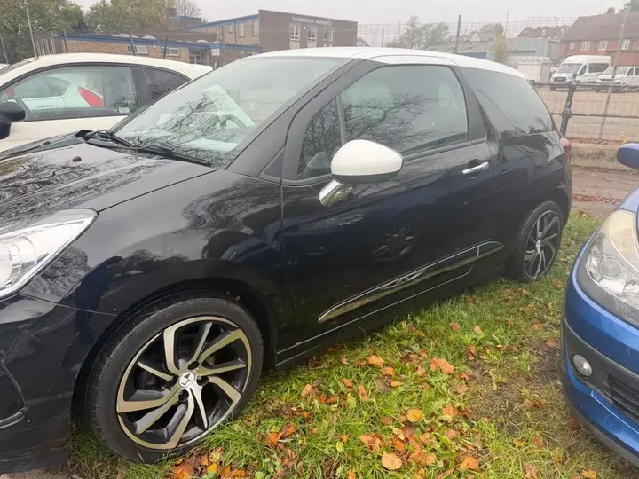 DS Automobiles Ds 3 2015 photo 4