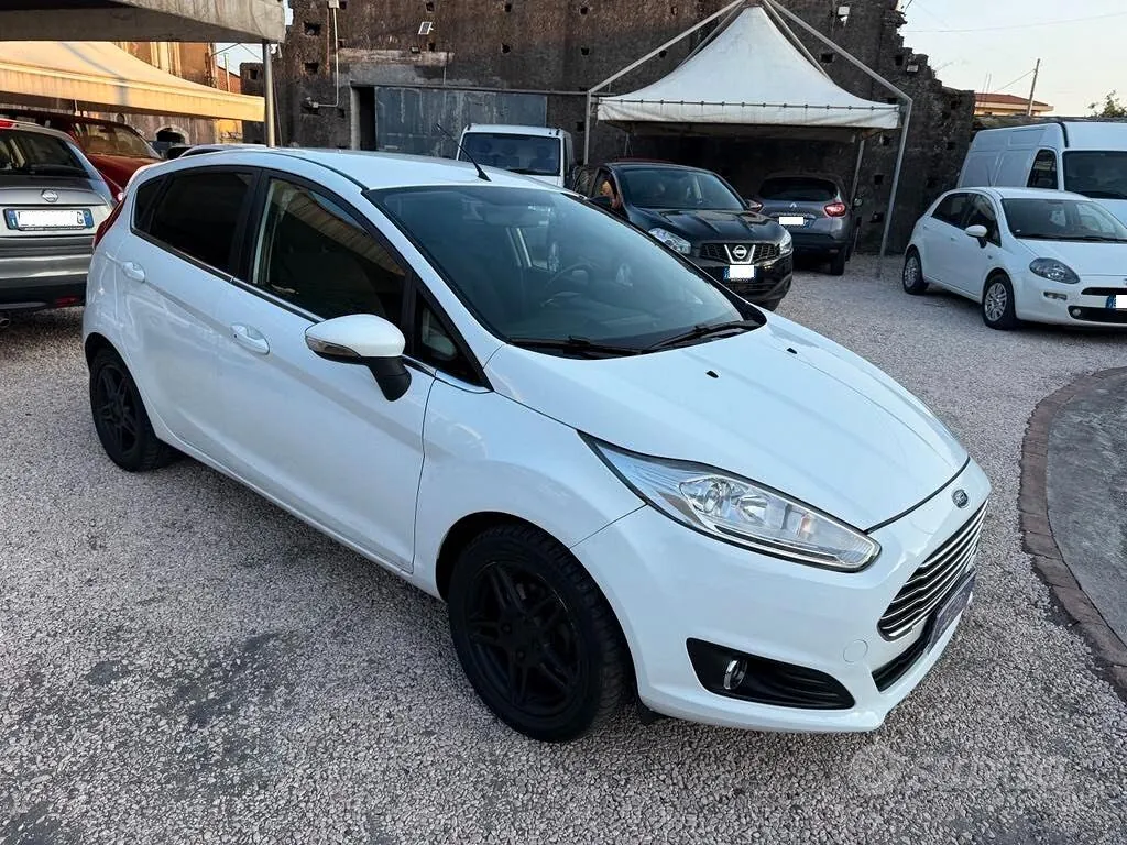 Ford Fiesta 2013 photo 5