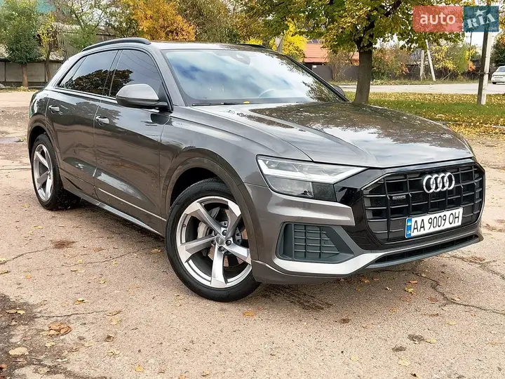 Audi Q8 2020 photo 2