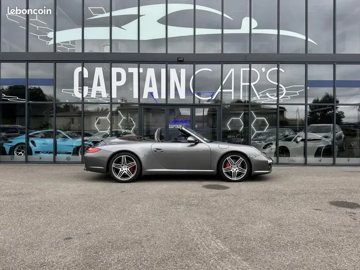 Porsche 911 2009 photo 2