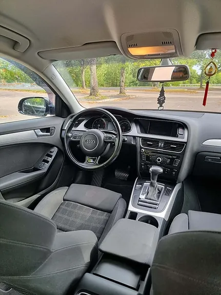 Audi A4 2013 photo 4