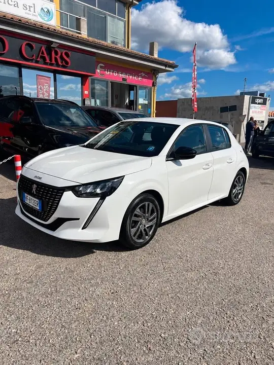 Peugeot 208