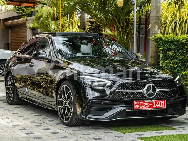 Mercedes-Benz C200 2025 photo 2