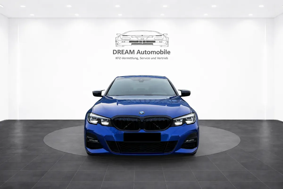BMW 3 Series 2022 photo 2