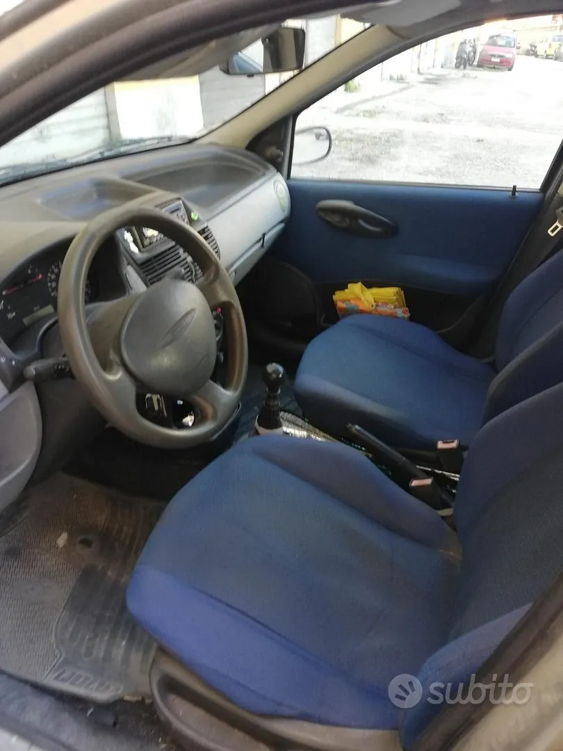 Fiat Punto 2003 photo 3