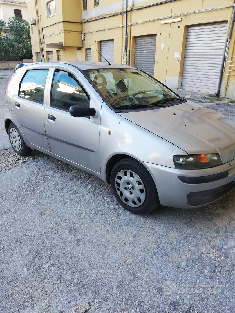 Fiat Punto 2003 photo 2