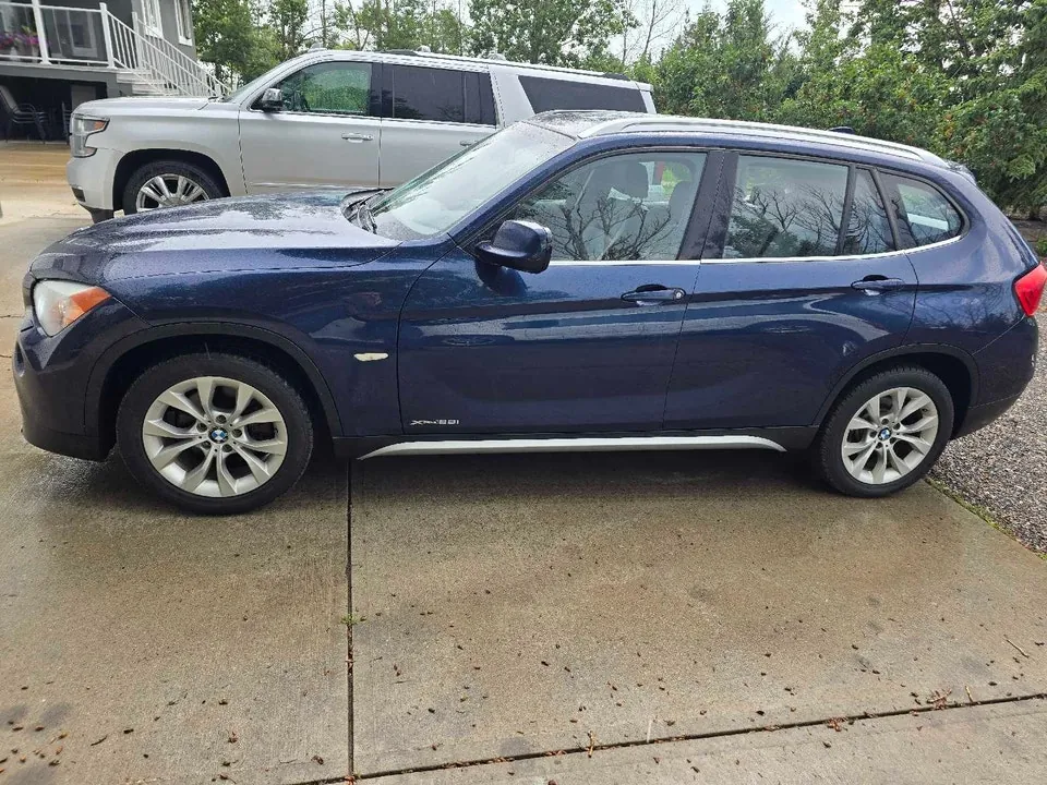 BMW X1 2012 photo 2