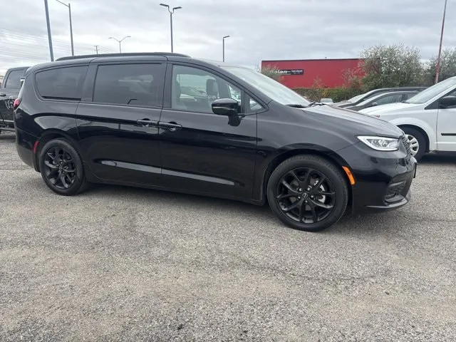 Chrysler Pacifica 2026 photo 4