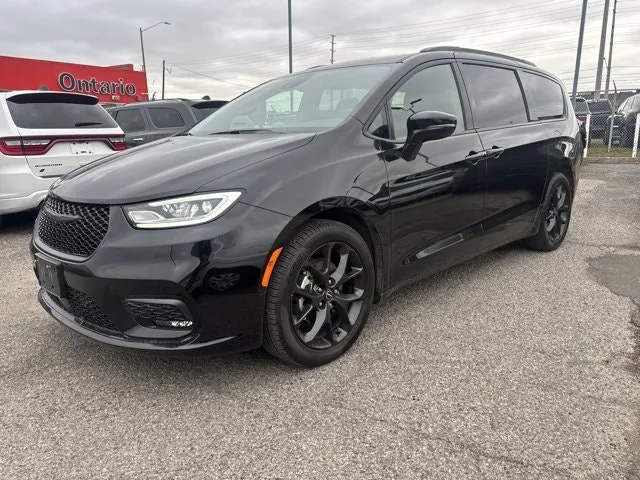 Chrysler Pacifica