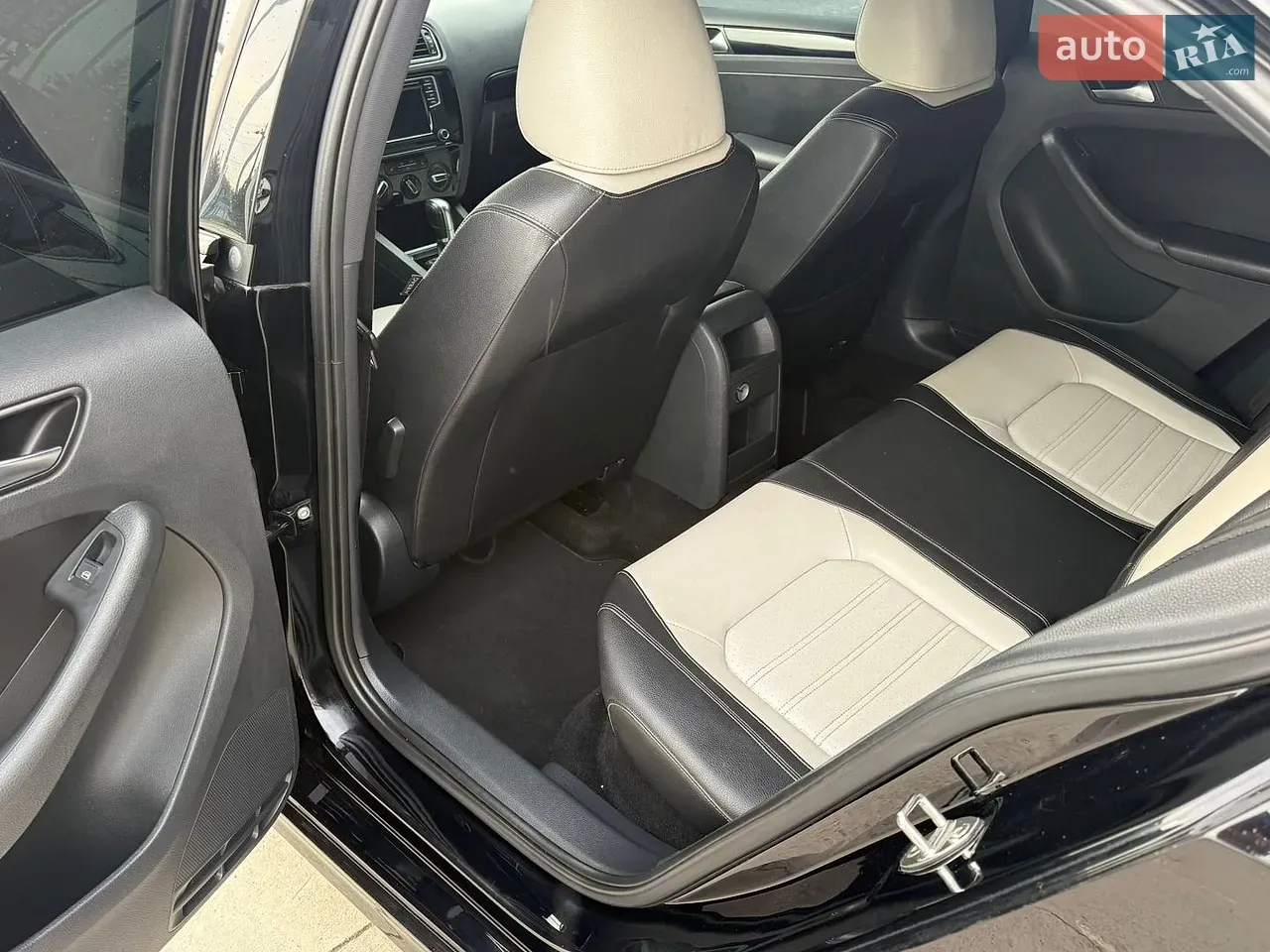 Volkswagen Jetta 2015 photo 3
