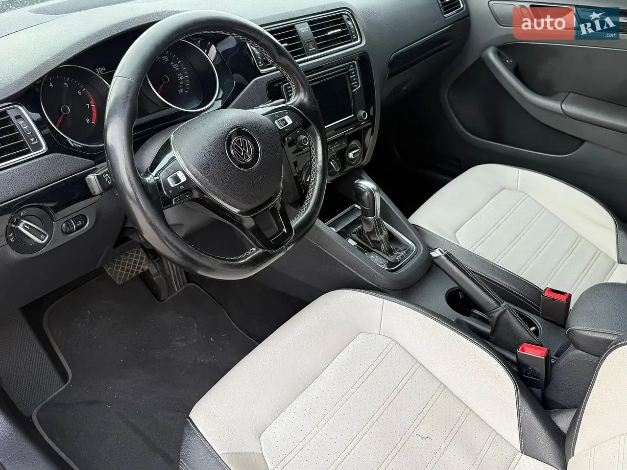 Volkswagen Jetta 2015 photo 2
