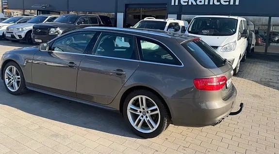 Audi A4 2014 photo 3