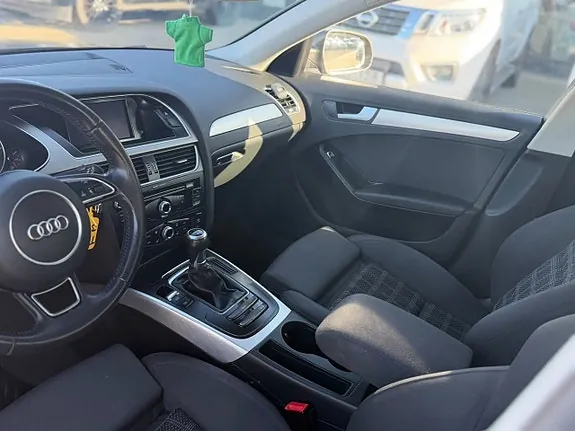Audi A4 2014 photo 4