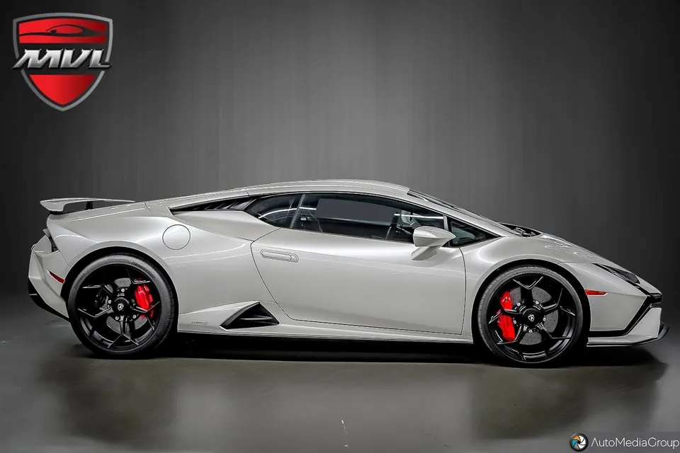 Lamborghini Huracan 2023 photo 5