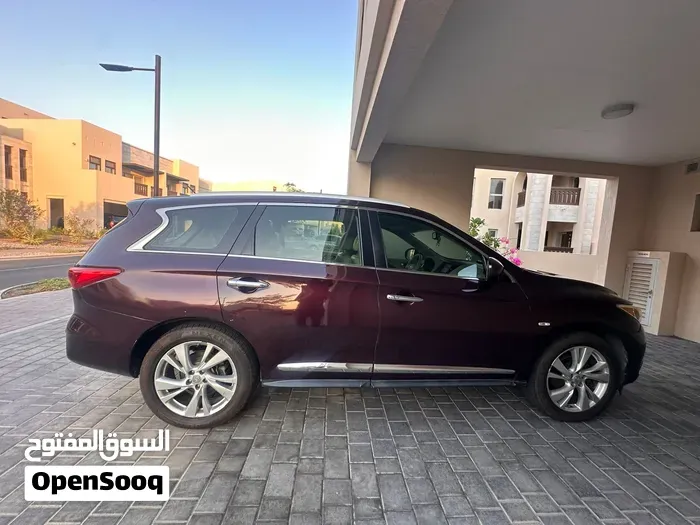 Infiniti Jx35 2013 photo 4