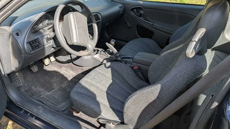 Chevrolet Cavalier 2001 photo 5
