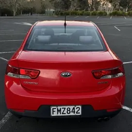 Kia Koup 2010 photo 5