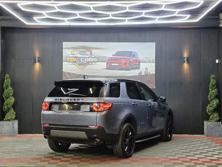 Land Rover Discovery Sport 2018 photo 5