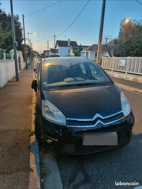 Citroen C4 Picasso 2012 photo 2