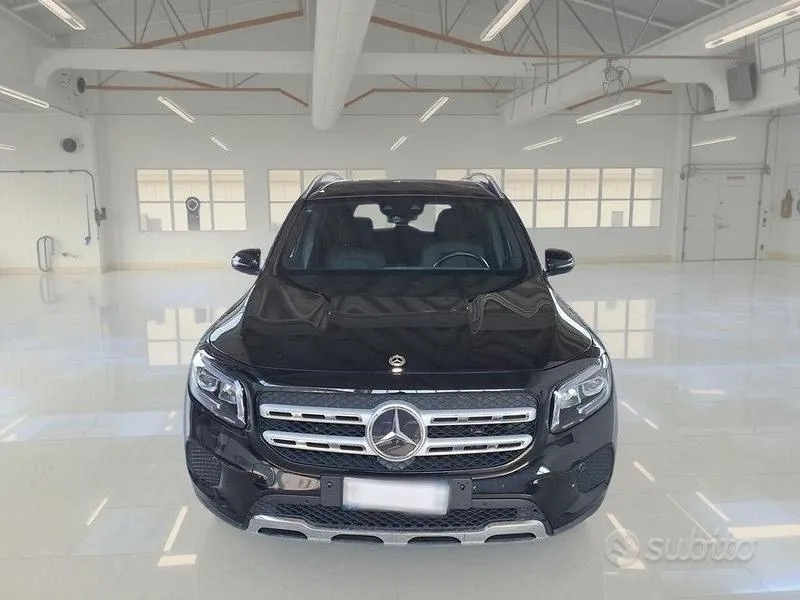 Mercedes-Benz Glb 2023 photo 2