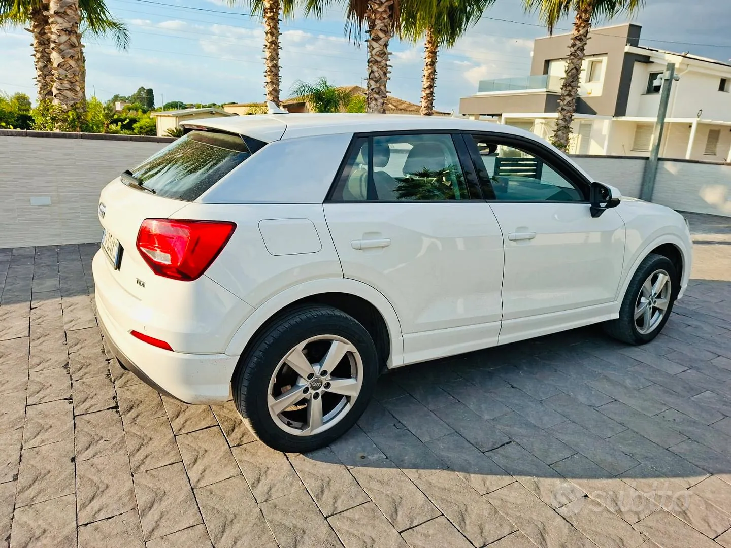 Audi Q2 2016 photo 2