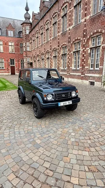 Suzuki Samurai