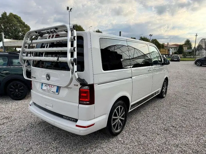 Volkswagen Multivan 2017 photo 5