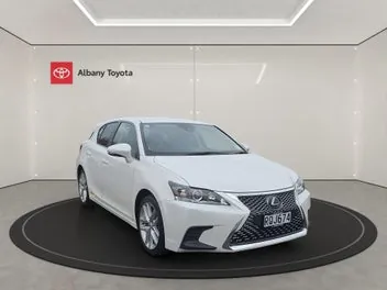 Lexus Ct 200H 2021 photo 2