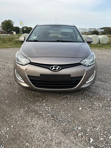 Hyundai I20 2013 photo 2