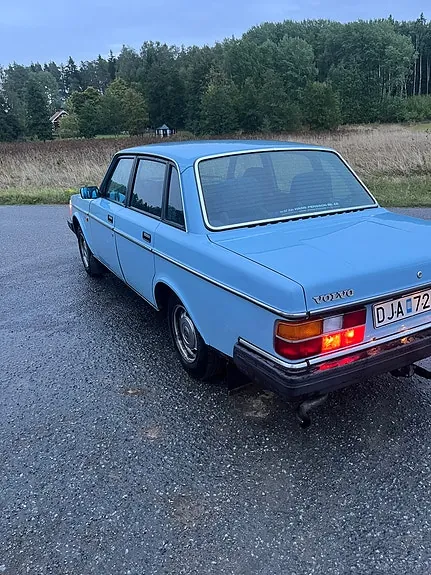 Volvo 240 1984 photo 3