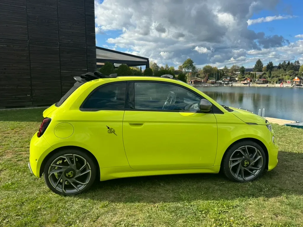 Fiat 500E 2023 photo 3