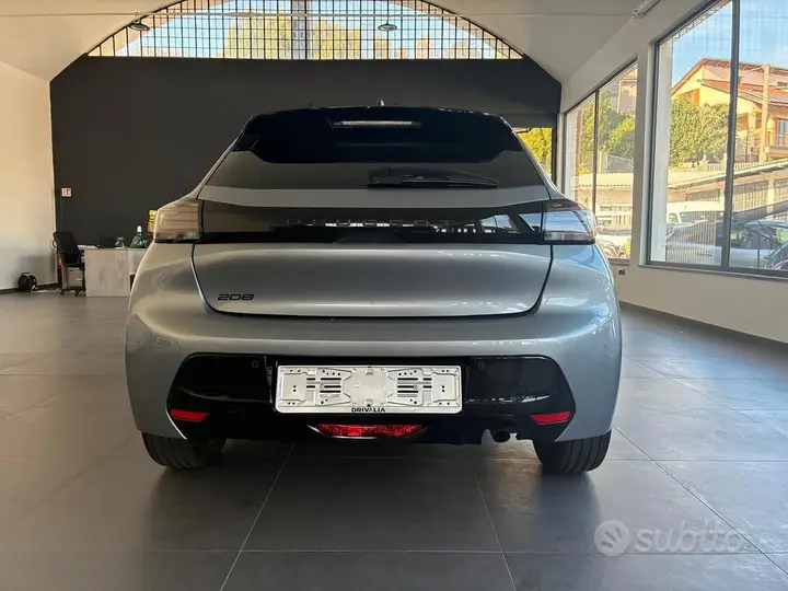 Peugeot 208 2024 photo 4