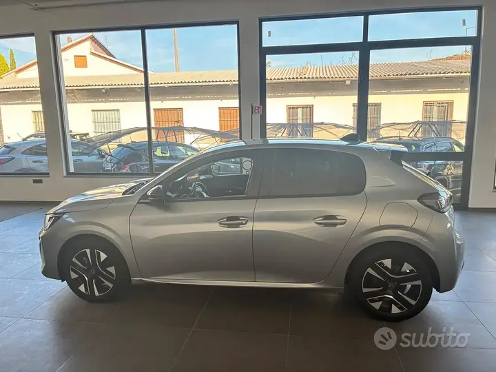 Peugeot 208 2024 photo 5