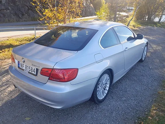 BMW 320I 2013 photo 3